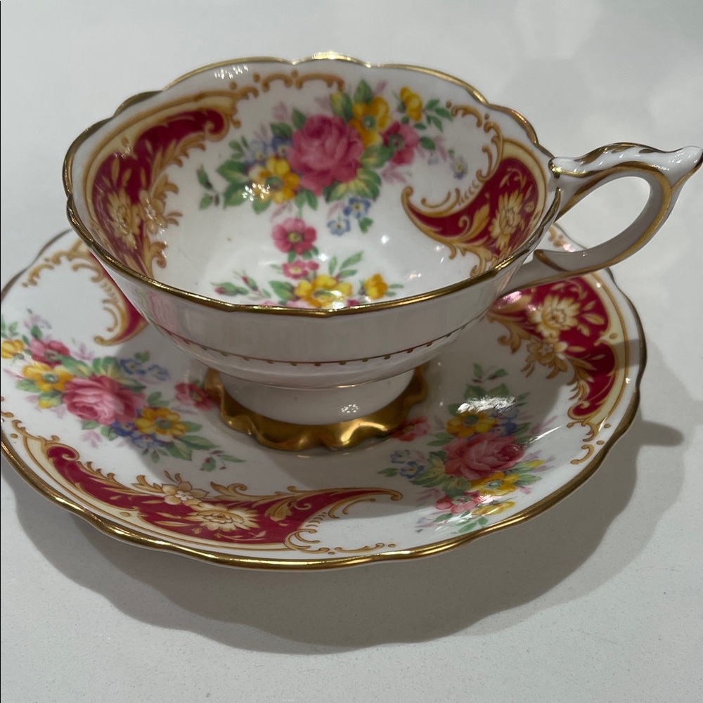 Elegant Floral Teacup and Saucer Set